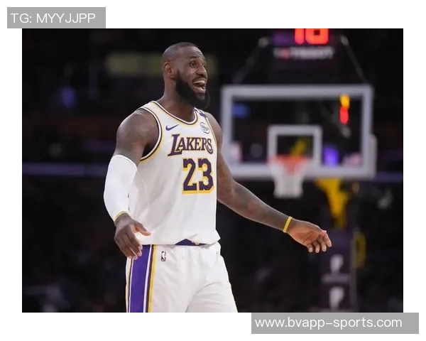 弗莱幽默回应詹姆斯派对邀请担心缺席会影响交易前景